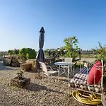 D'hotes La Roseraie Bed & Breakfast 3*
