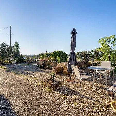 Bed & Breakfast D'hotes La Roseraie