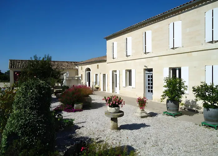 فندق مبيت وإفطار D'hotes La Roseraie 3*