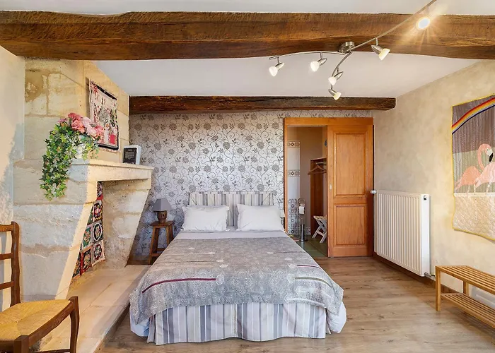 D'hotes La Roseraie Bed & Breakfast